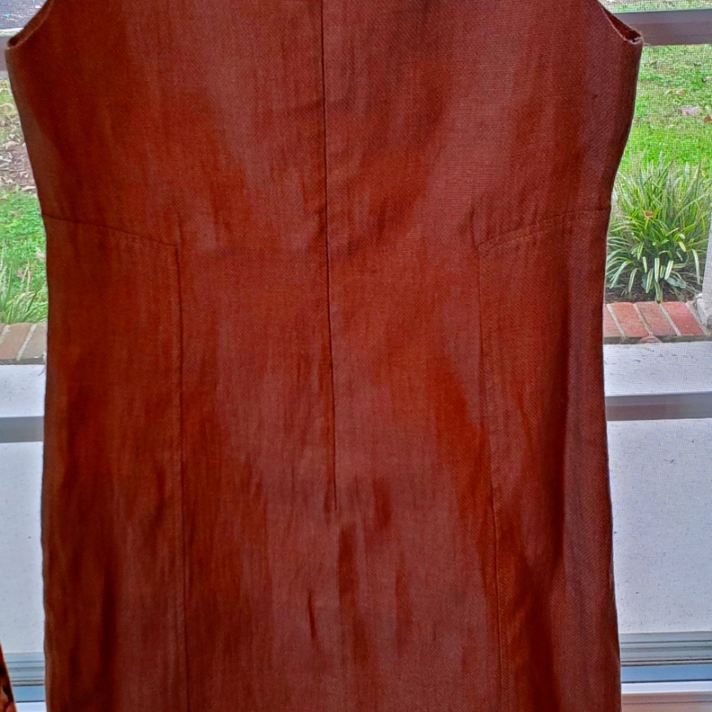 Size 8 gold lined dress